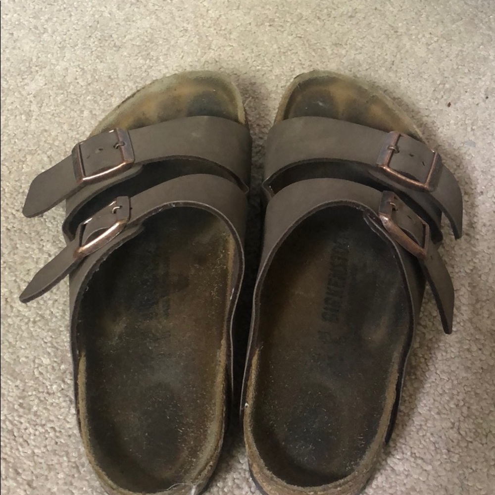Brown to strapped Birkenstocks they are size 39